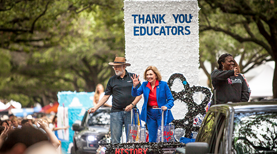 Dean Stephanie Knight on float at SMU Homecoming 2021