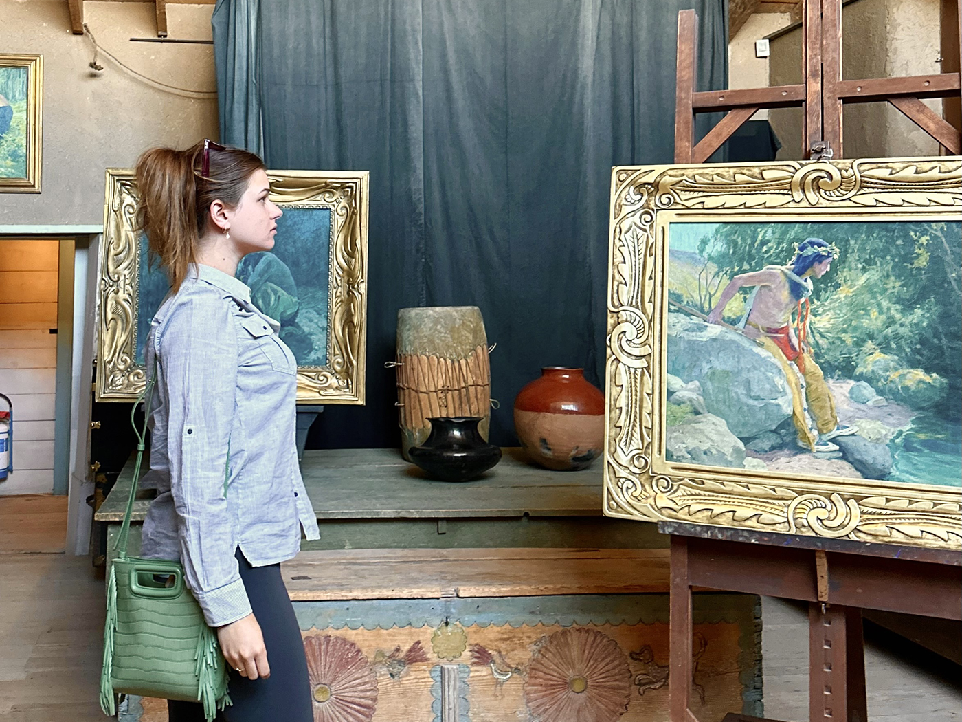 Student Tabitha Wolfe studies art during an SMU-in-Taos field trip