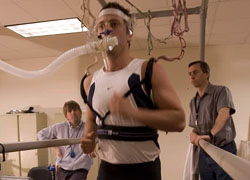 Peter Weyand tests Oscar Pistorius