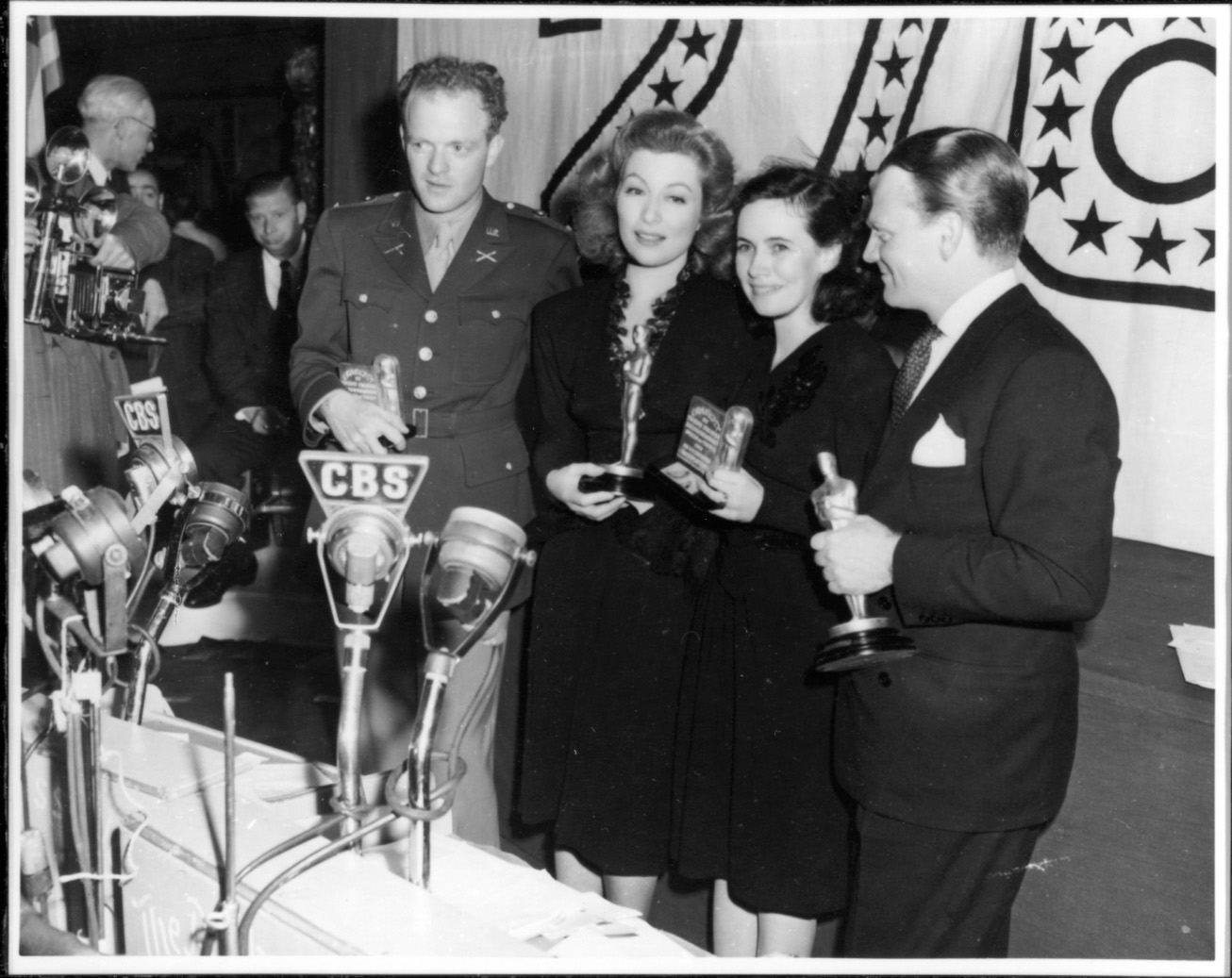 1942 Oscar ceremony photo