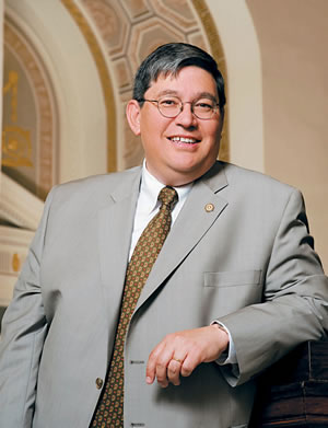 Dean William Tsutsui