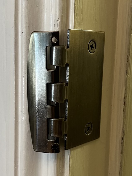 Lock option B-Flip-Action for Door Frame