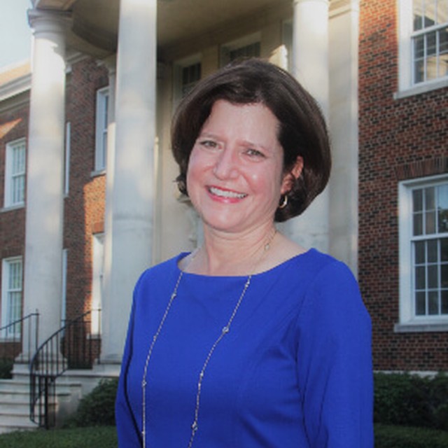 A headshot of Susan Riffe, a member of the SMU Cox Online MBA faculty