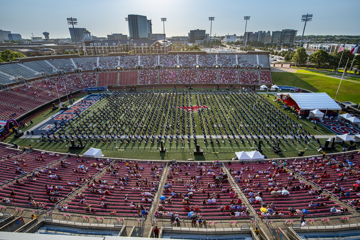may-commencement-smu-enrollment-services