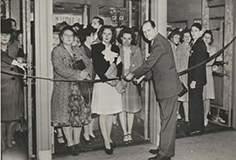 [JCPenney Fort Worth Ribbon Cutting]