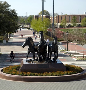 SMU Mustangs Statue