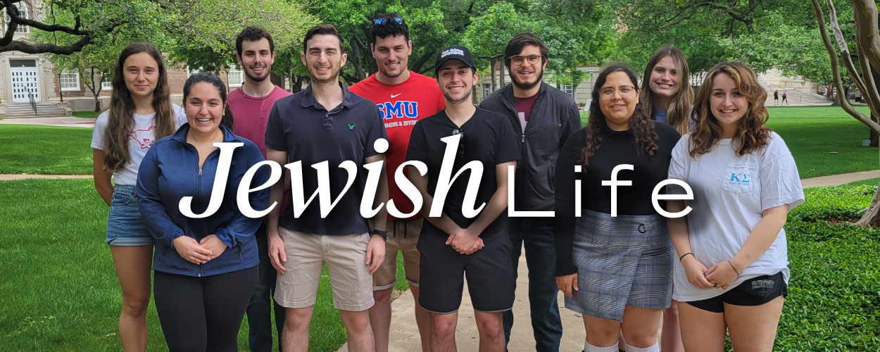 Jewish Life, students posed for photo