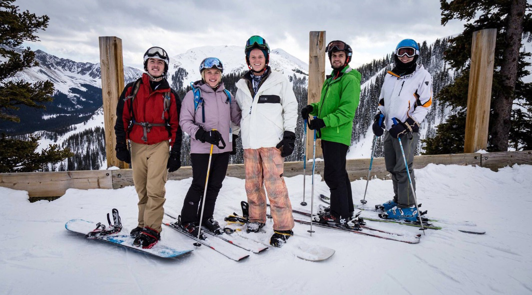 SMU-in-Taos students ready to go skiing and snowboarding