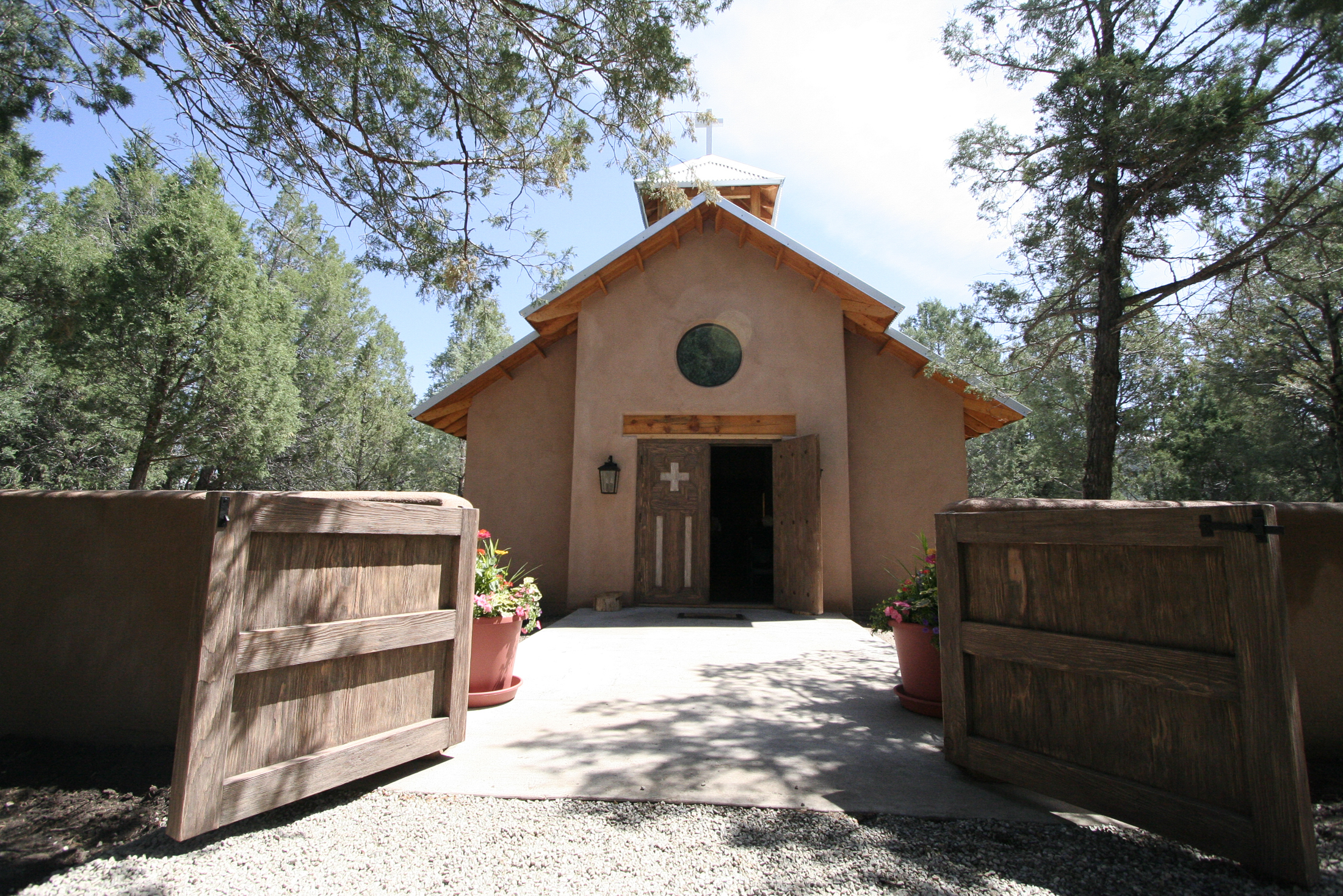 SMU-in-Taos chapel exterior