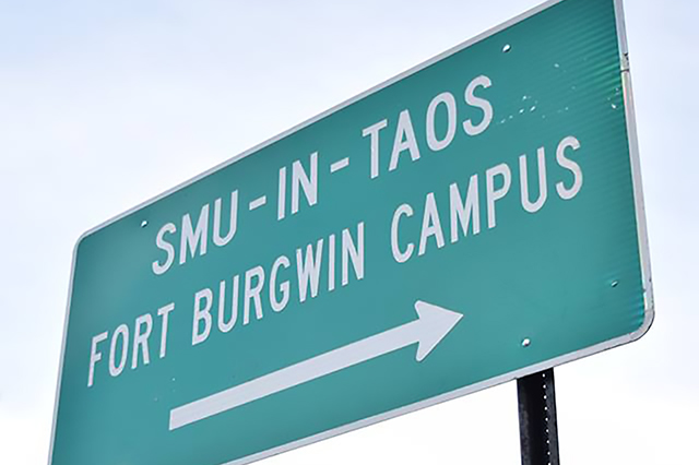 SMU-in-Taos highway sign