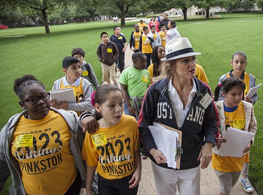 Hilltop Volunteers gives Mustangs in the Dallas-Fort Worth area a platform to support their alma mater in personal and meaningful ways. 