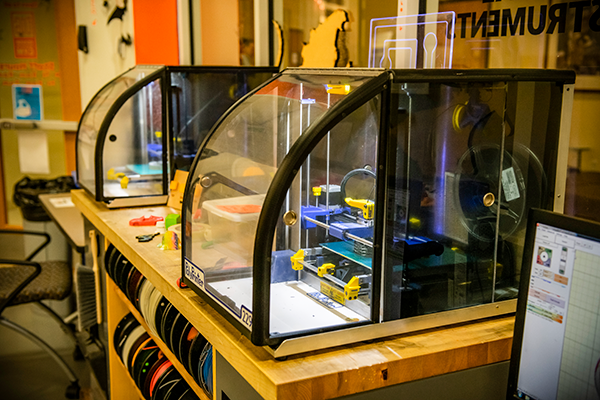 3D printers in a classroom lab setting