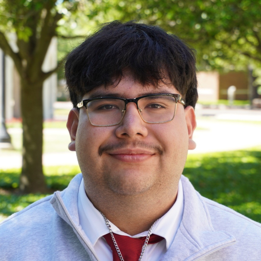 Headshot of Esteban de Hoyos from SMU Lyle.