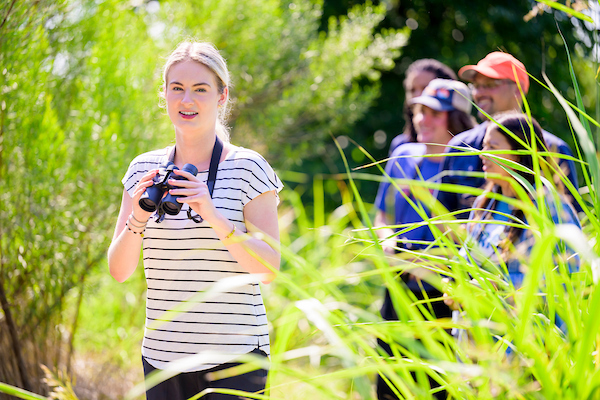 Sophia Walker ’27 explores the outdoors at Trinity River Audubon Center.