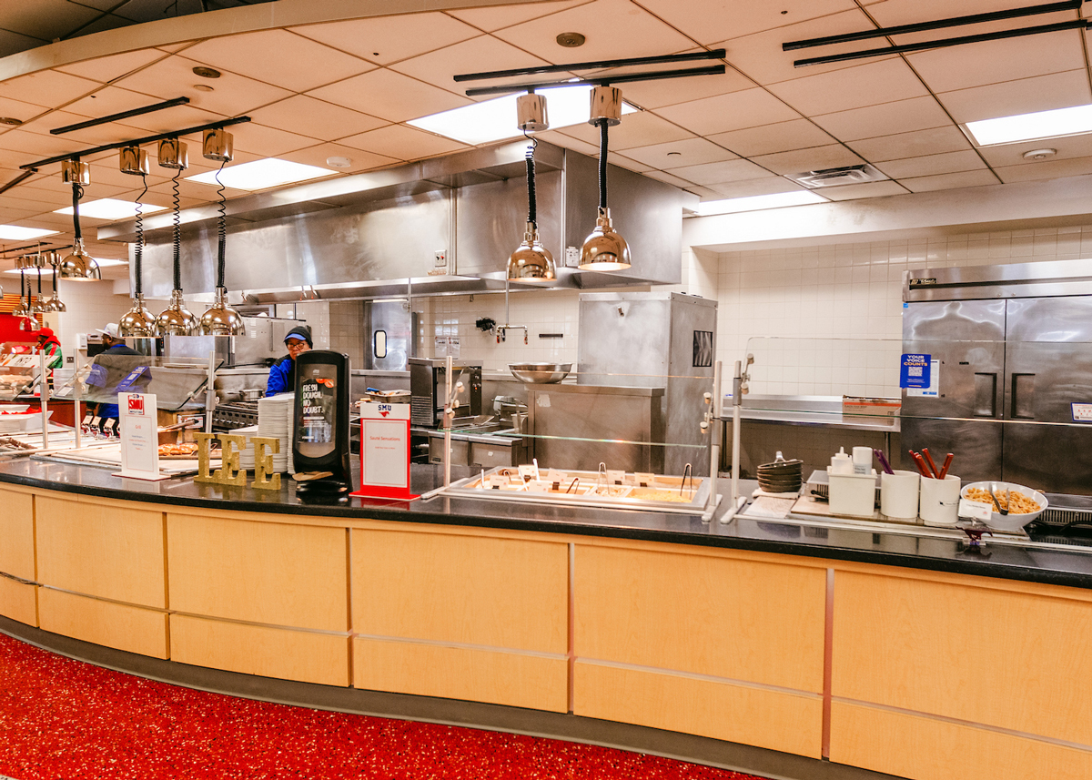 Dining options in Hughes-Trigg