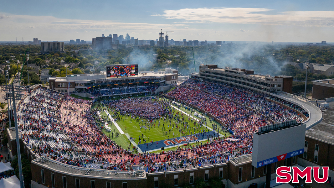 SMU vs Miami Win Storming the field