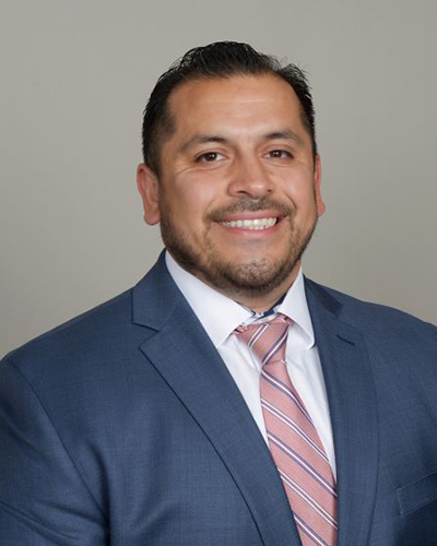 Instructor Erick Carlos