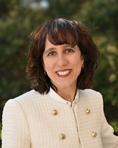 Women in Leadership Instructor Kara Schillaci