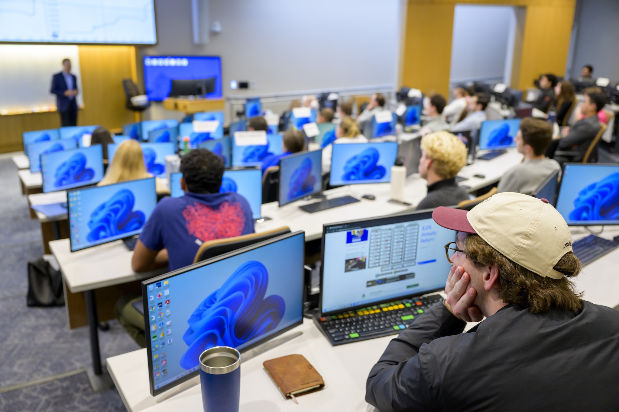 Students in SMU’s B.B.A. in finance program access expert faculty and state-of-the-art classrooms equipped with the latest in technology.