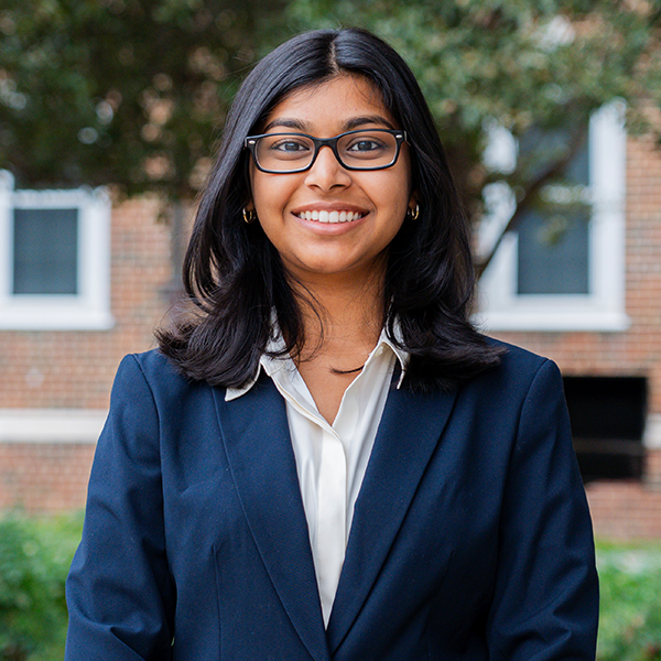 AnanyaAnupindi headshot