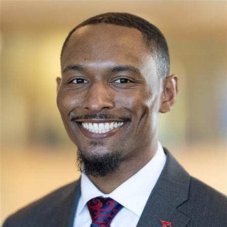 Jaelaun Cavalier headshot