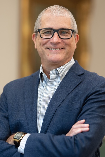 headshot of Bob Lawson