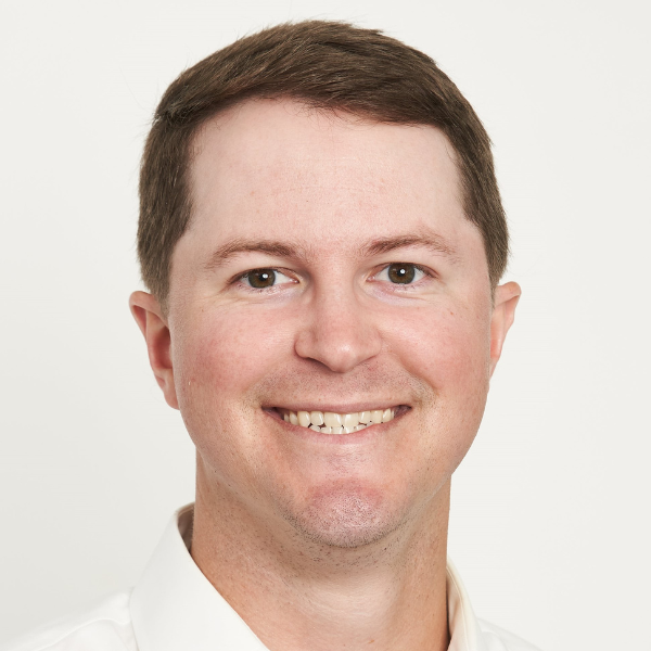 robert mills headshot