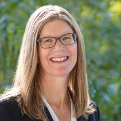 headshot of research fellow Smits