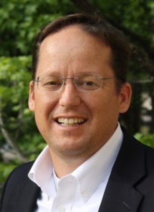 Brock Bayles headshot