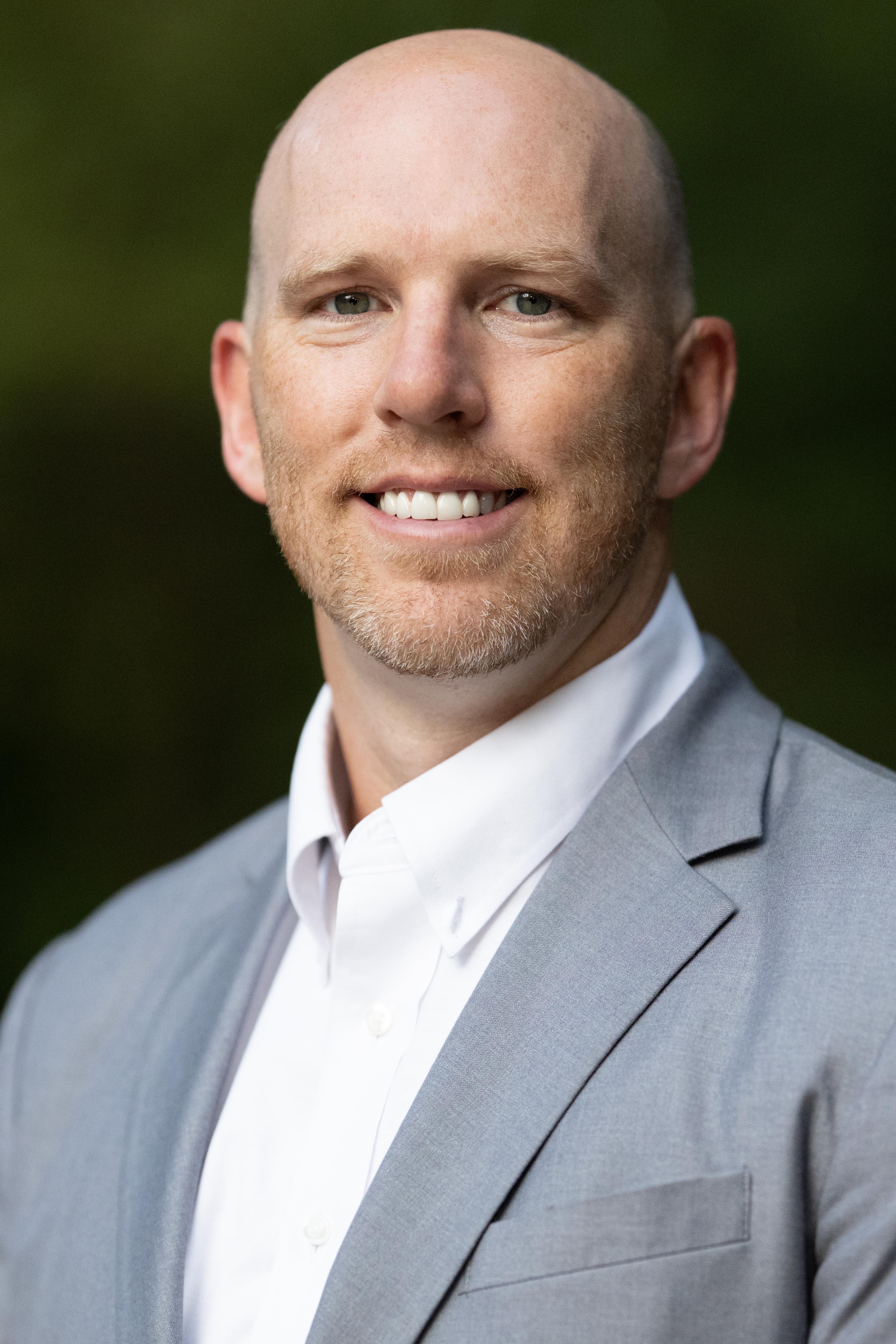 headshot of wayne crawford