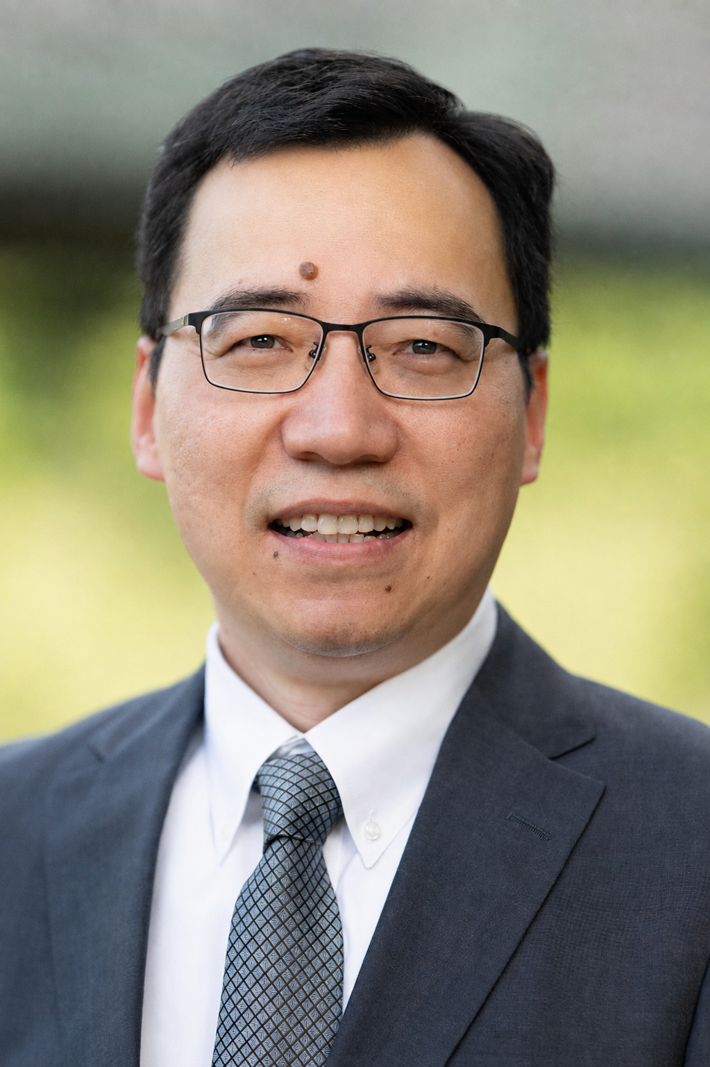 headshot of Zhen Zhang