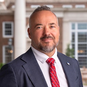 todd milbourn headshot