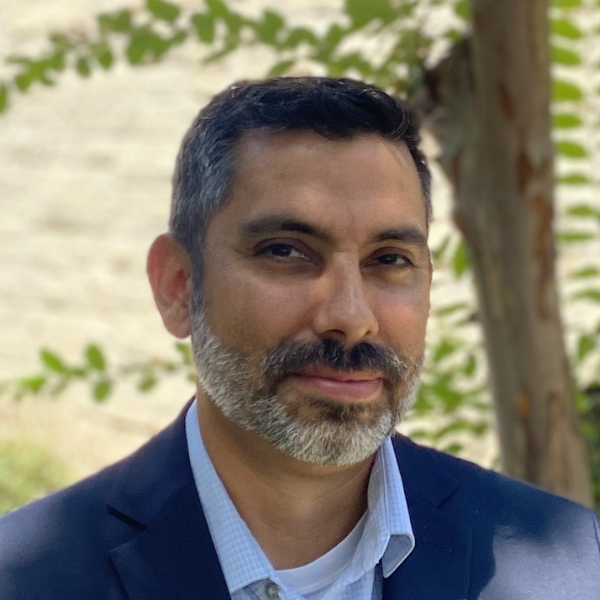 headshot of antonio sanchez, quantum xchange