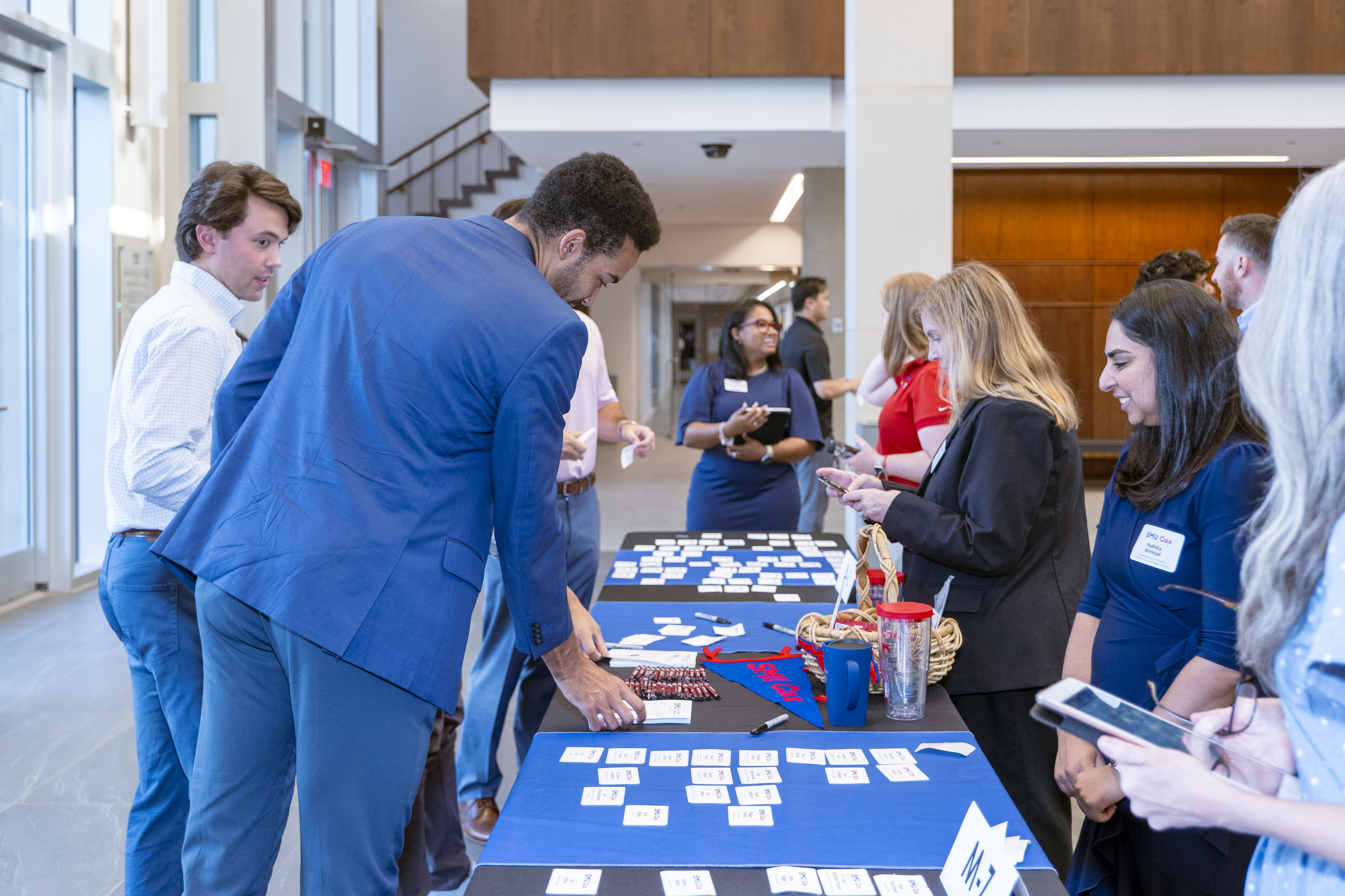 photo of students at Cox School Admissions event