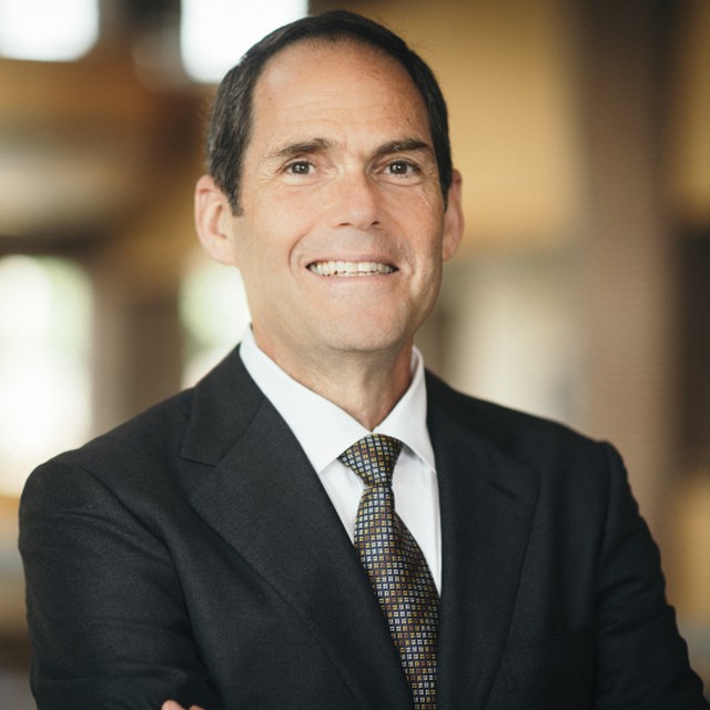 A headshot of Edward Fox, a member of the SMU Cox Online MBA faculty