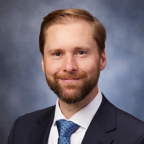 headshot of Aaron deJong