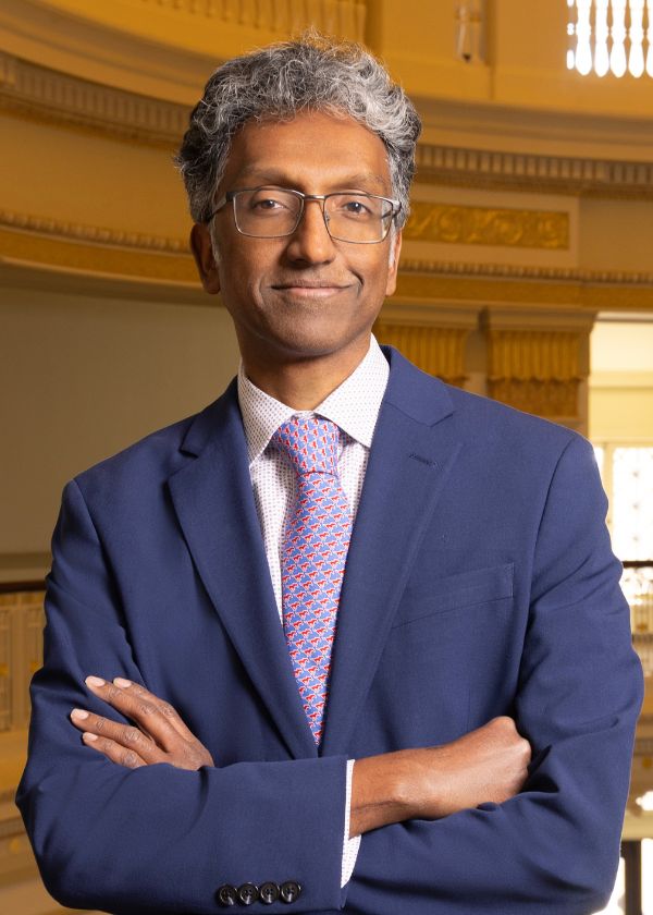 Photo, Janan Jayawickramarajah