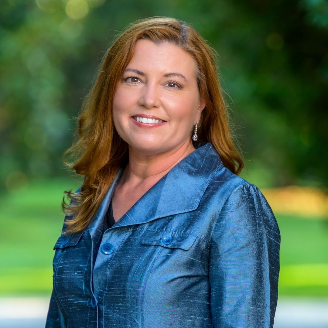 Headshot of professor Anne Lincoln