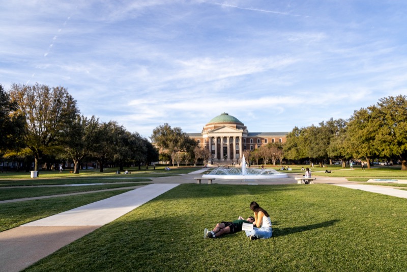 Dallas Hall lawn