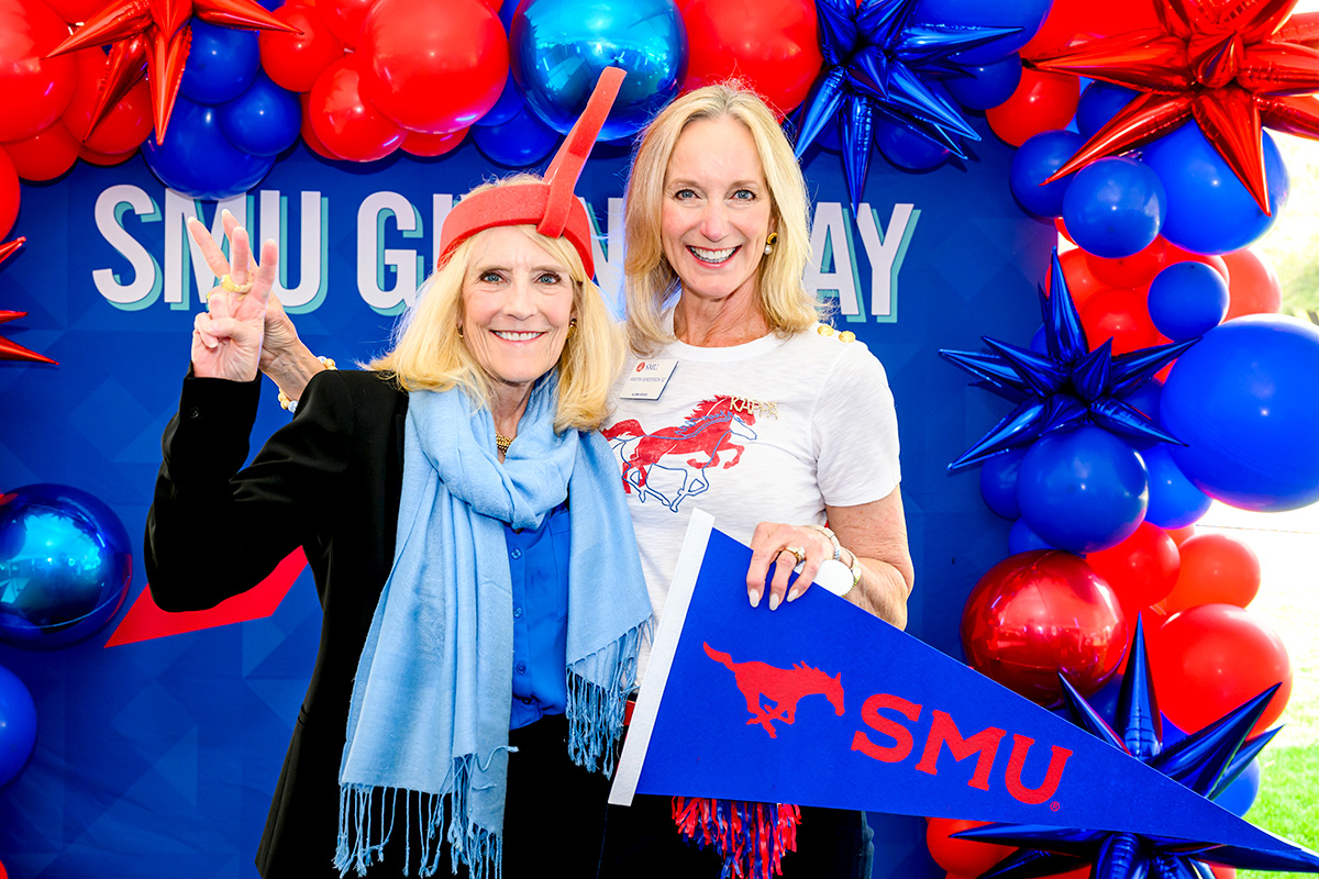 2 SMU alumni at giving day
