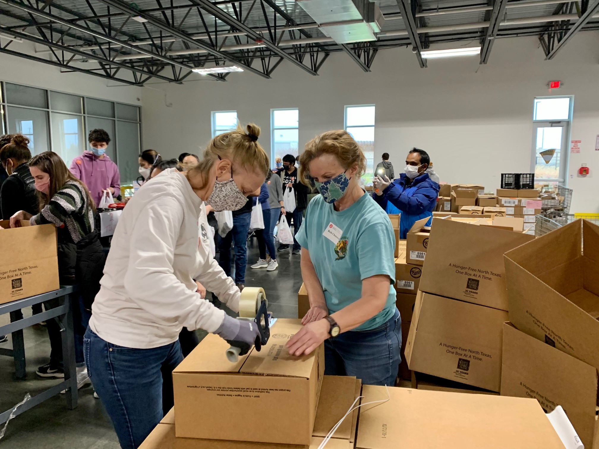 North Texas Food Bank volunteers
