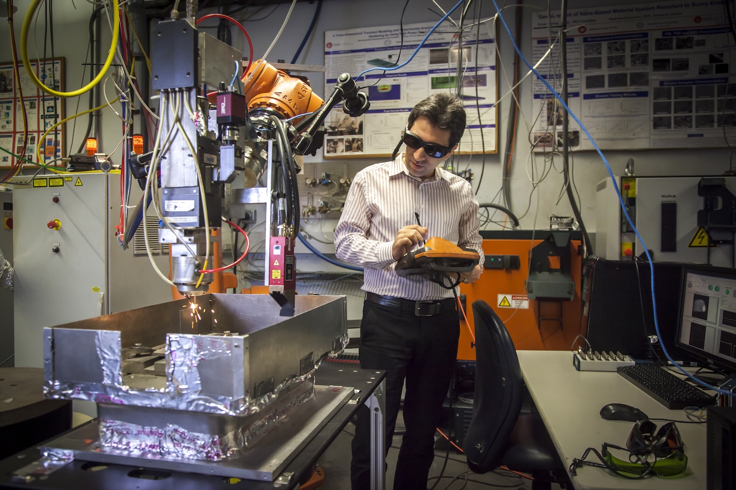 The Master of Science in Manufacturing Management program at SMU Lyle puts graduate students in high-tech laboratories.