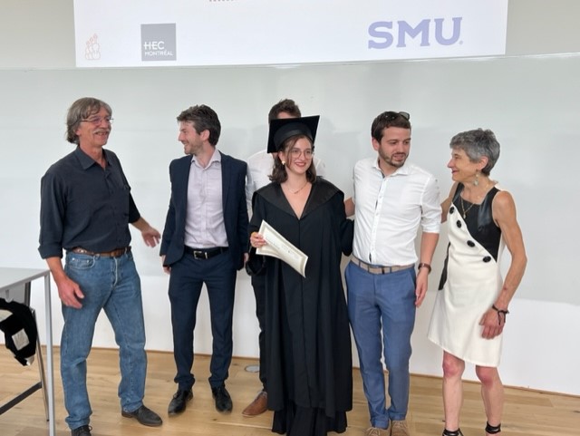 graduate family photo