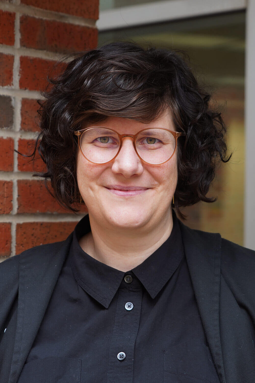 Christine Burger Headshot