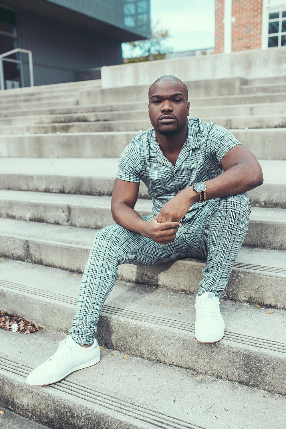 Bradley-Atuba-photo-shoot-outside