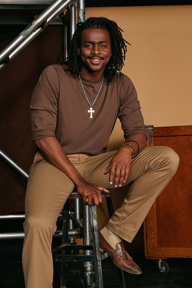 Irwin-E-Daye-showcase-2