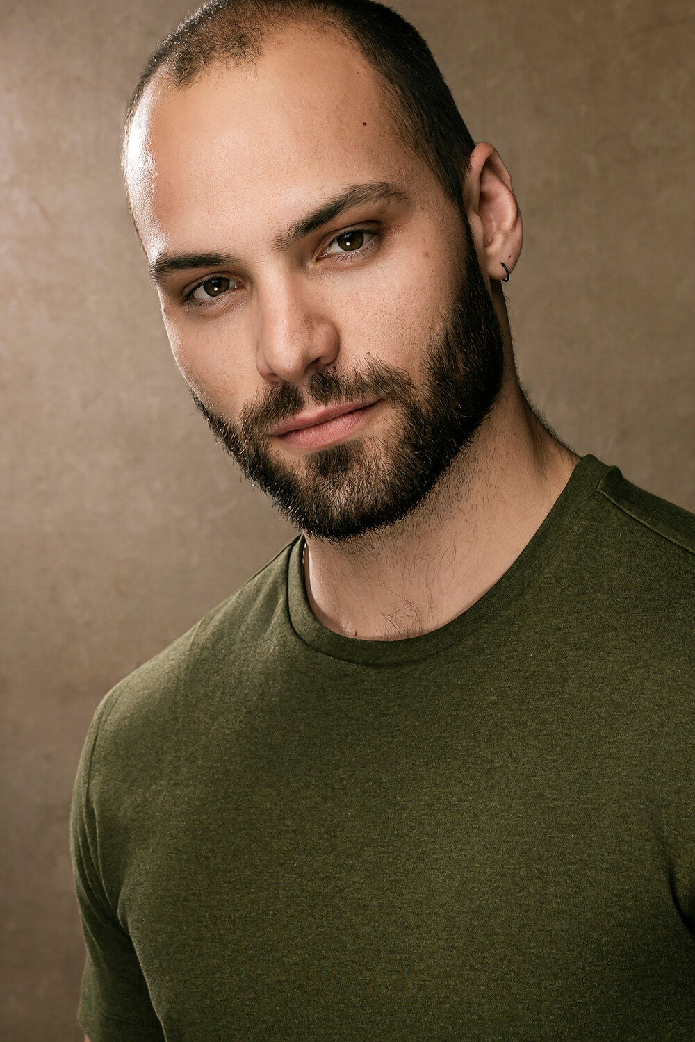 Logan-Rhy-Hallwas-Headshot