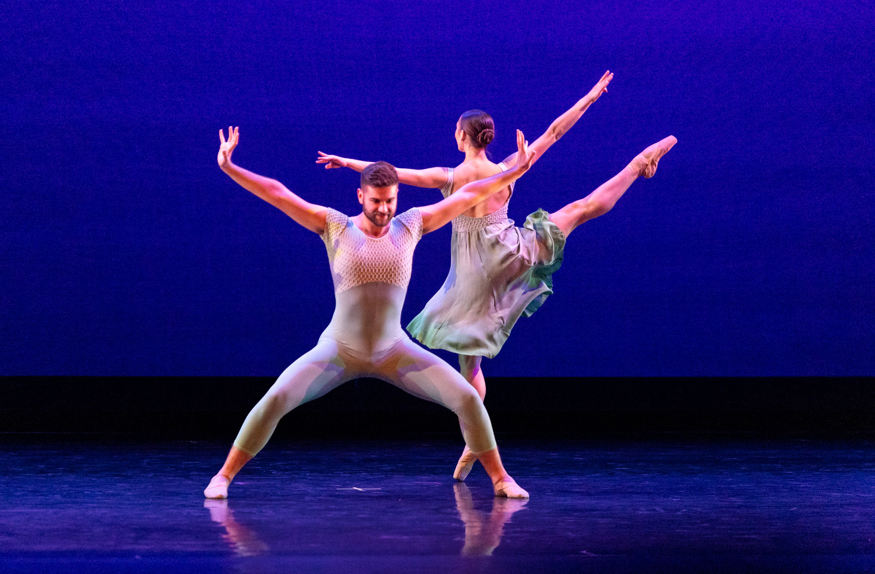 Student dancers perform for the Meadows at the Winspear.