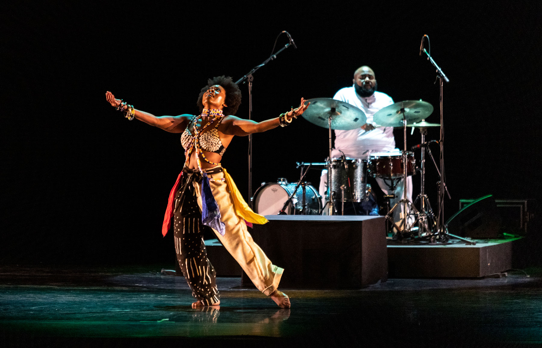 Student dancers and musicians perform for the Meadows at the Winspear.