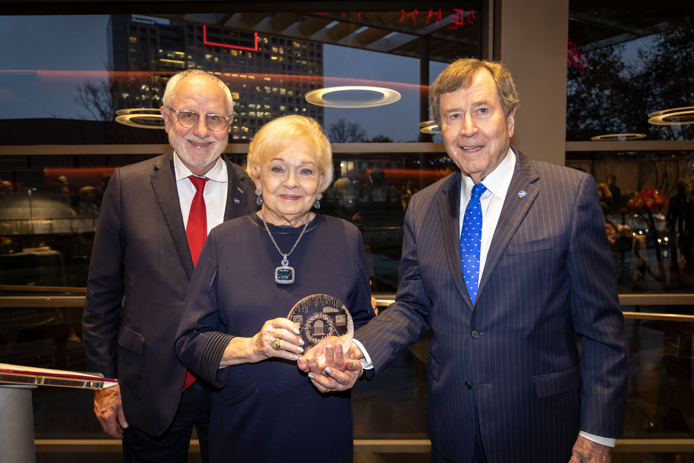 Meadows at the Winspear honoree Barbara Thomas Lemmon.